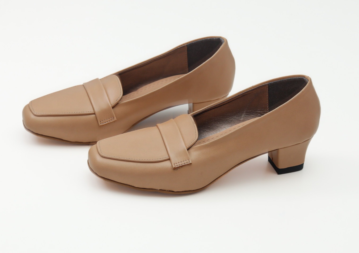CLANE WEDGE SOLE 荒っぽ SQUARE PUMPS