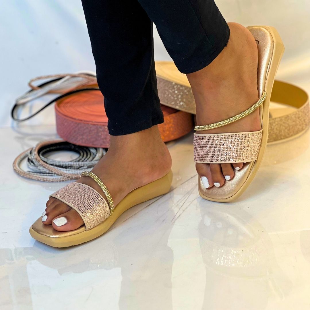 Nova Cushioned Low wedge Sandal-1130219